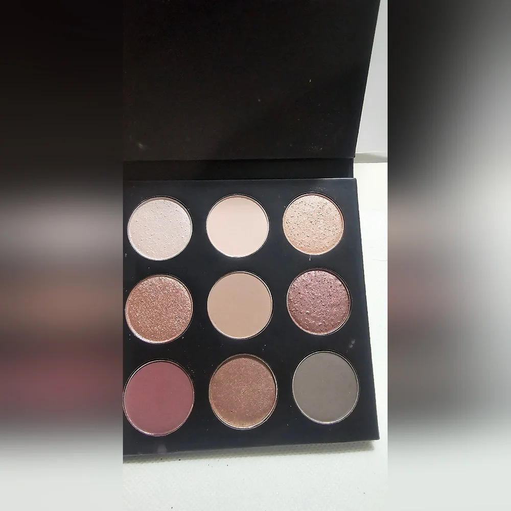 On-The-Go Studio Makeup‎ Eyeshadow Palette - Cool Down New
